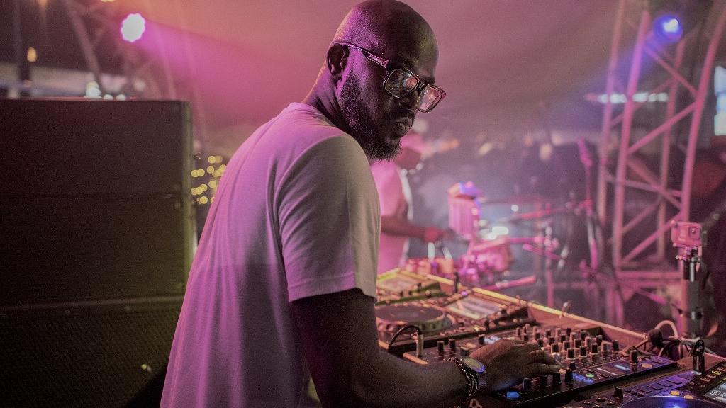  DJ Black Coffee