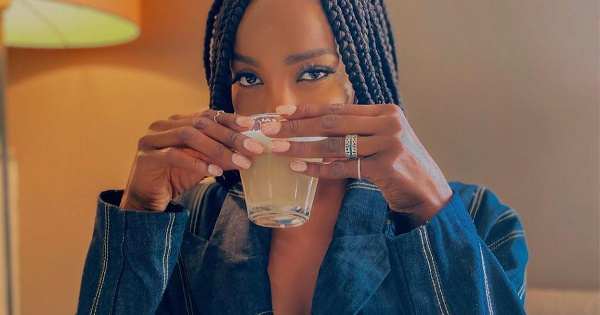 Nigerian singer, Seyi Shay
