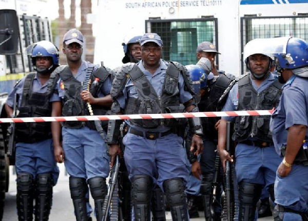 File Photo-South African police in a file photo. January 31, 2019. REUTERS/Siphiwe Sibeko