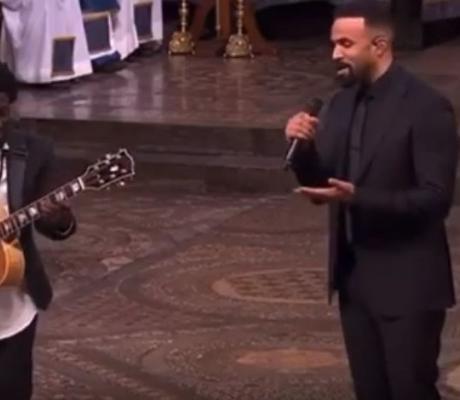 Ghanaian guitarist Kwame Yeboah performs to Queen Elizabeth alongside Craig David