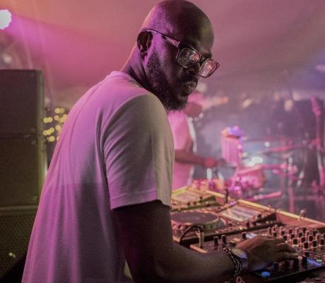  DJ Black Coffee