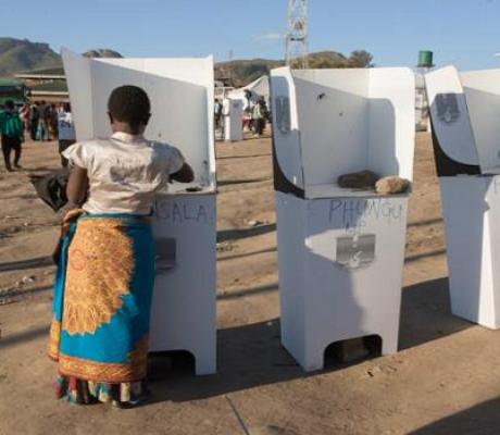 Low voter turn out in Mali's legislative polls